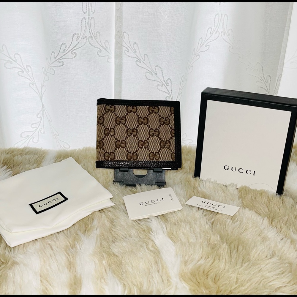 Gucci Beige Gg Canvas Bifold Wallet